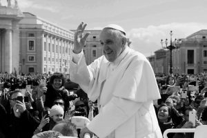 Read more about the article Umro je papa Franjo