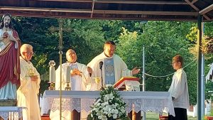 Read more about the article Održana duhovna obnova u marijanskom svetištu u Ilači