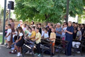 Read more about the article Blagdan Male Gospe i blagoslov školaraca u Ilači